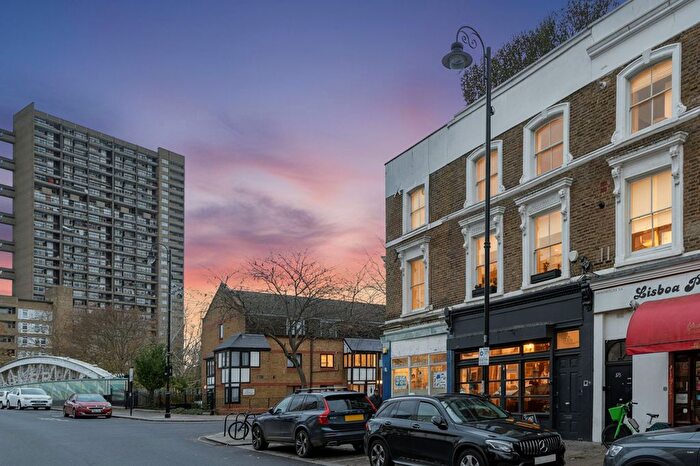 3 Bedroom Flat For Sale In Golborne Road, London, W10