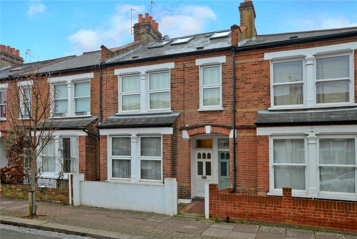 1 Bedroom Flat To Rent In Balvernie Grove, Southfields, London, SW18