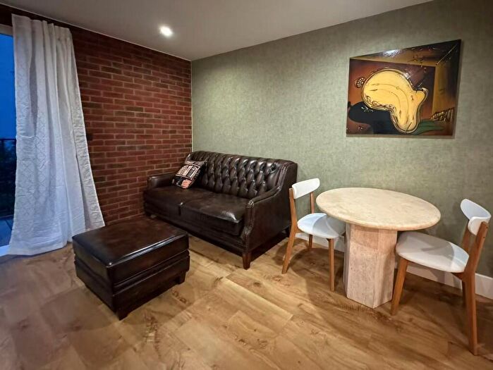 1 Bedroom Flat To Rent In No Street, London, SE18