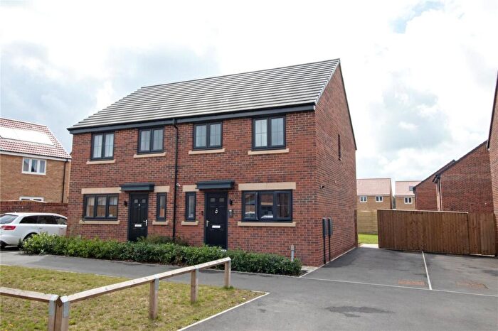 3 Bedroom Semi-Detached House For Sale In Geoff Lane, Gainsborough, Lincolnshire, DN21