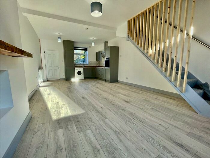 3 Bedroom Terraced House To Rent In Hadfield Road, Hadfield, Glossop, Derbyshire, SK13