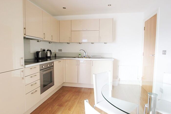 2 Bedroom Flat To Rent In Aqua Vista Square, London, E3