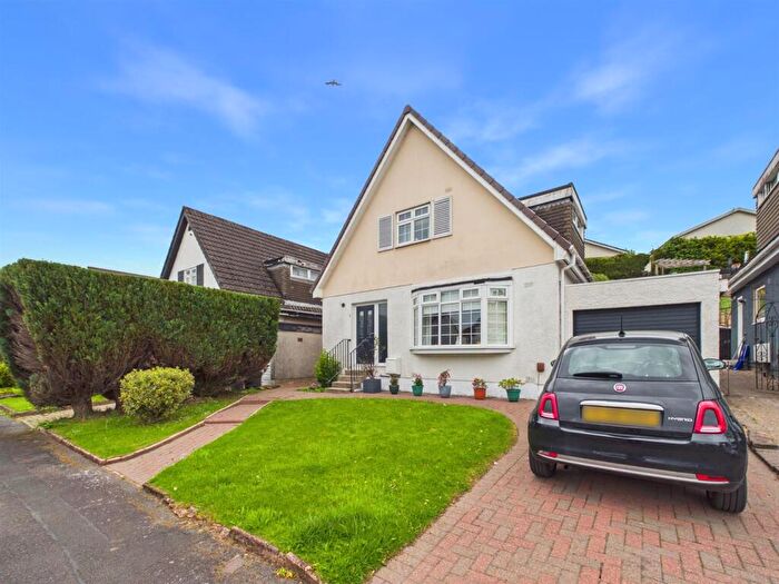 3 Bedroom Detached House For Sale In Aboyne Drive, Paisley, PA2