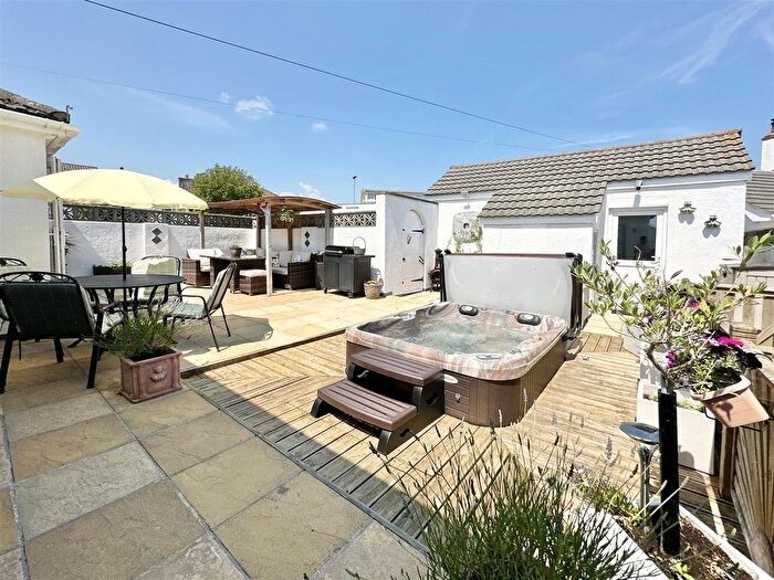 2 Bedroom Detached Bungalow For Sale In Lichfield Drive, Brixham, TQ5