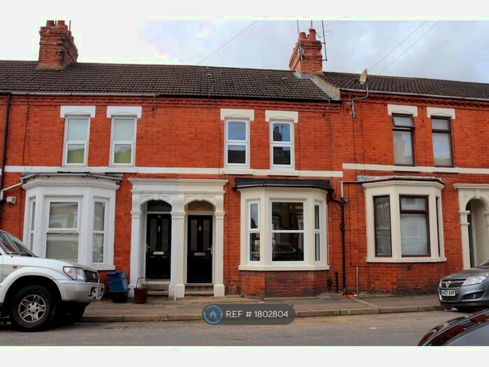 2 Bedroom Terraced House To Rent In Symington Street, Northampton, NN5
