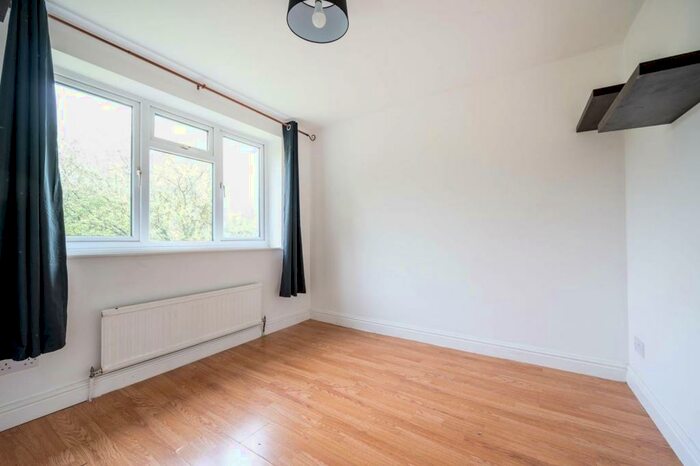 2 Bedroom Flat To Rent In Arethusa Way, Bisley, Woking, GU24