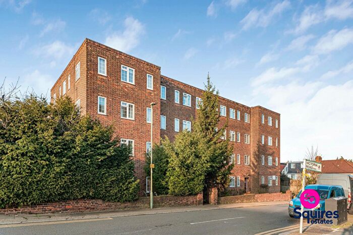 1 Bedroom Flat For Sale In Brent Street, Burnham Court Brent Street, NW4