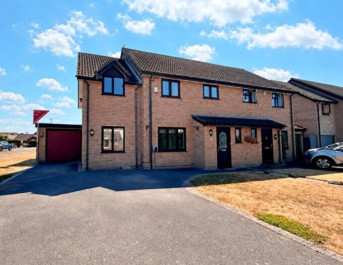 4 Bedroom Semi-Detached House For Sale In Poppy Close, Highcliffe, Christchurch, Dorset, BH23