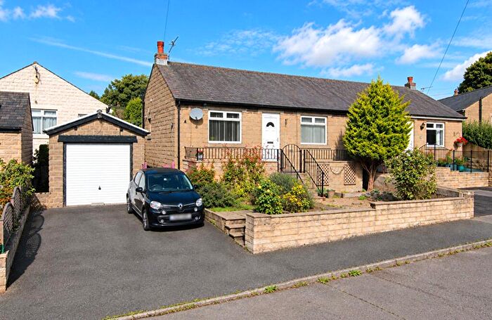2 Bedroom Bungalow For Sale In Spencer Avenue, Silsden, BD20