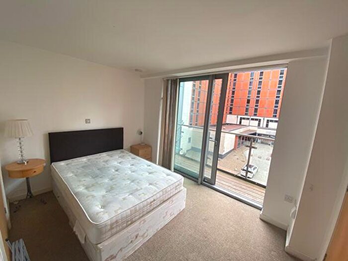 2 Bedroom Flat To Rent In Whitehall Quay, Financial District, Leeds City Centre, LS1