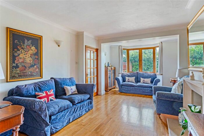 4 Bedroom Detached House For Sale In Loosley Hill, Loosley Row, Princes Risborough, HP27