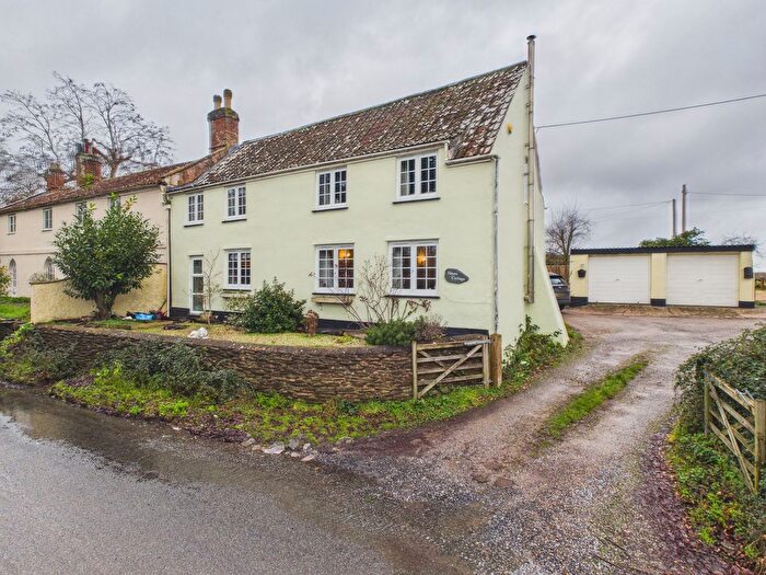 3 Bedroom Semi Detached House For Sale In Huntworth, Bridgwater, TA7