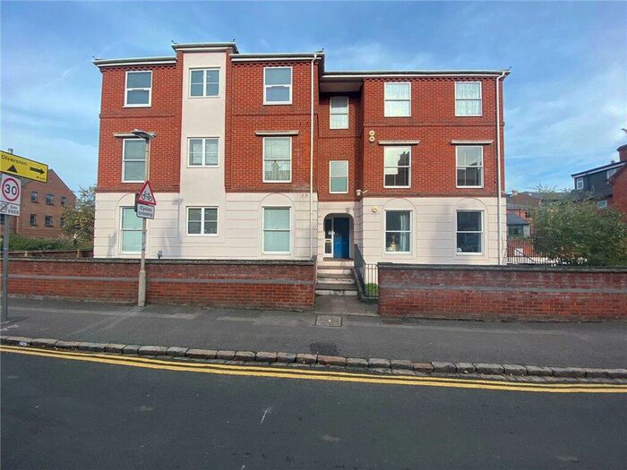 1 Bedroom Apartment To Rent In Sidmouth Court, Reading, RG1
