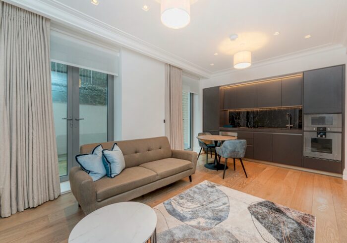 1 Bedroom Flat To Rent In Portland Place, London, W1B