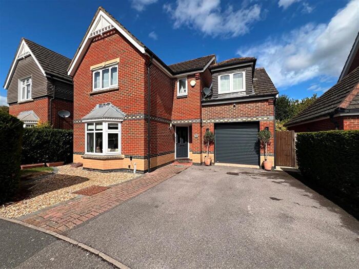 4 Bedroom Detached House For Sale In Wallis Drive, Bramley, Tadley, RG26