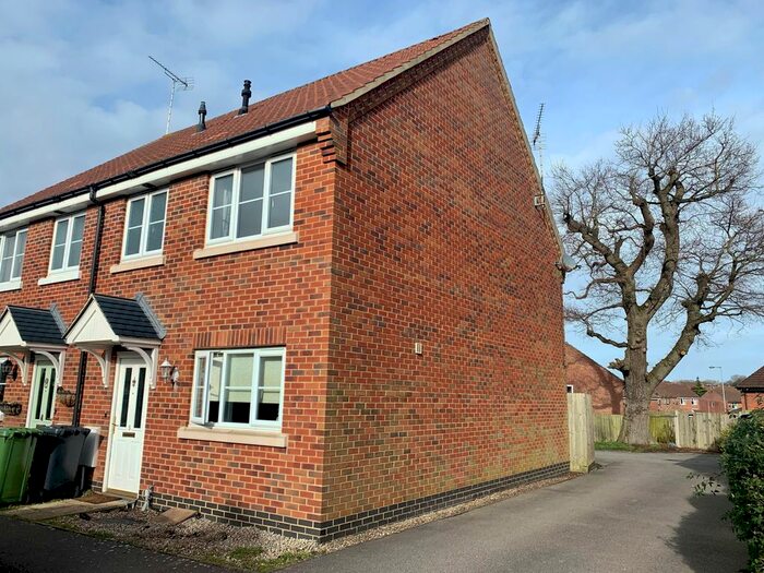 3 Bedroom Semi-Detached House To Rent In Arnold Pitcher Close, North Walsham, NR28