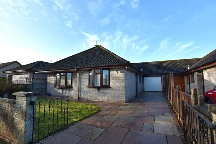 3 Bedroom Property For Sale In The Uplands, Nailsea, Bristol, BS48