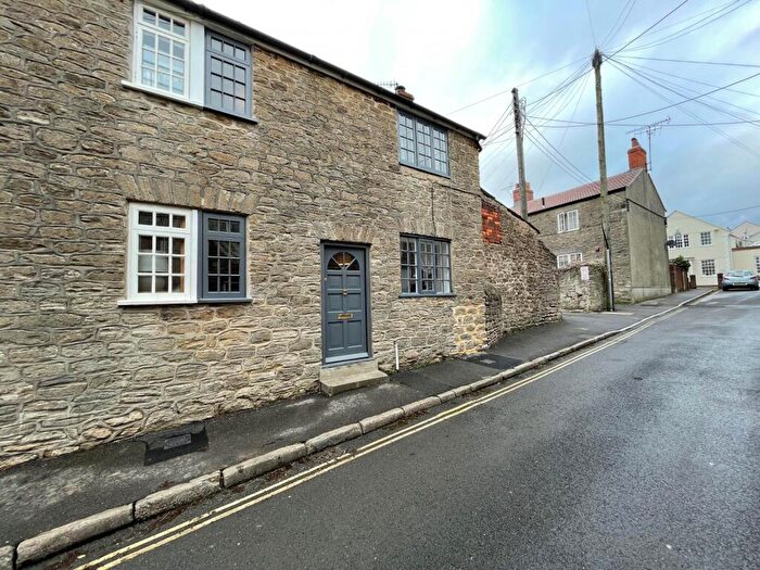 2 Bedroom Detached House To Rent In Bridport, DT6