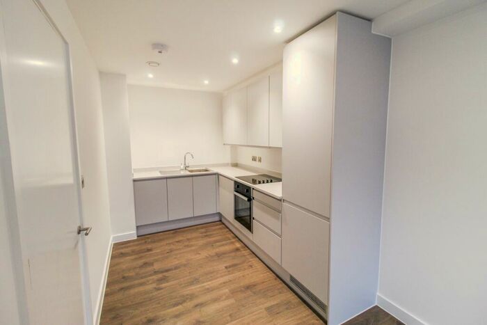 1 Bedroom Apartment To Rent In Waterhouse Apartments, Salford, M5