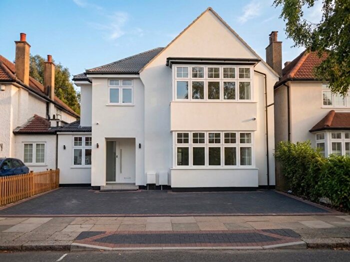 7 Bedroom House To Rent In Beech Walk, Mill Hill, NW7