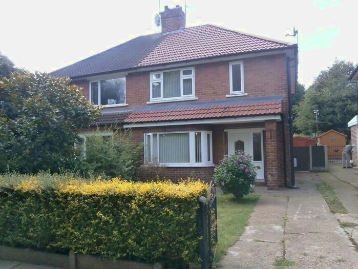 3 Bedroom Semi-Detached House To Rent In Ansten Crescent, Doncaster DN4