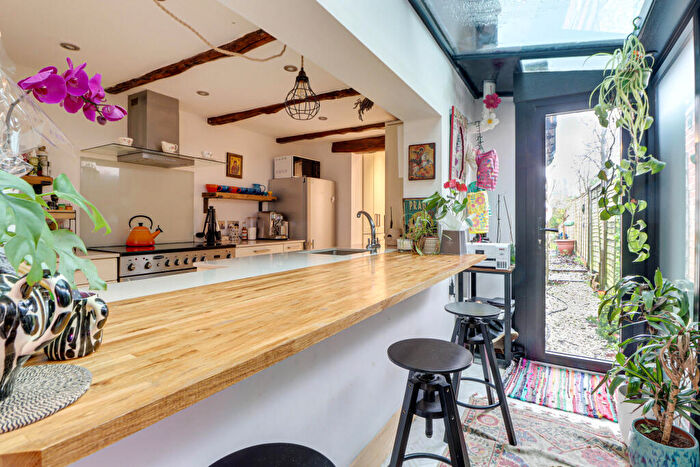 3 Bedroom Terraced House For Sale In Harpenden Rise, Harpenden, AL5