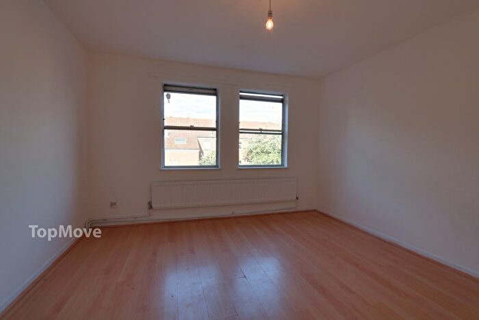 3 Bedroom Terraced House To Rent In Fieldfare Road, Thamesmead, SE28