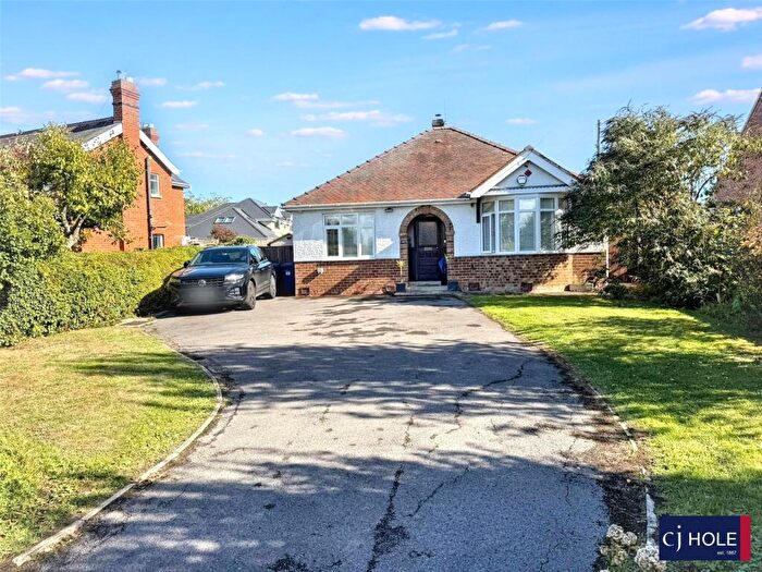 3 Bedroom Bungalow For Sale In Brookfield Road, Churchdown, GL3