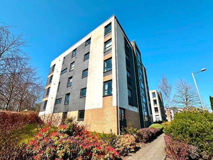 2 Bedroom Flat To Rent In Firpark Close, Dennistoun, Glasgow, G31