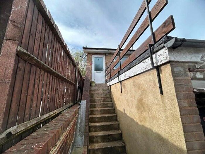 1 Bedroom Maisonette To Rent In Westfield Road, Harpenden, AL5