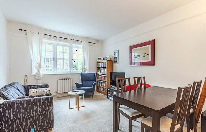 2 Bedroom Apartment To Rent In Abbey Road, St John's Wood, London, NW8