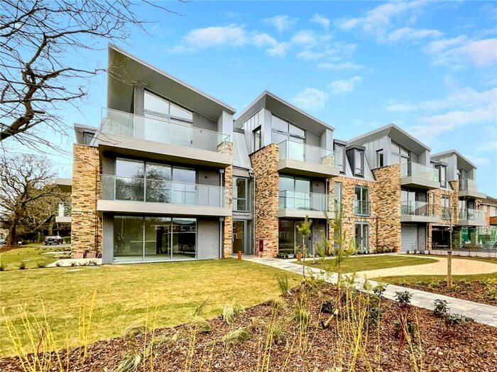 2 Bedroom Apartment To Rent In Waterford Road, Highcliffe, Christchurch, BH23