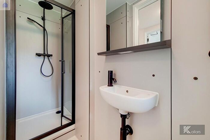 1 Bedroom Semi-Detached House To Rent In Hospital Way, London, Greater London, SE13