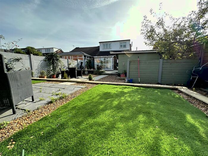 4 Bedroom Semi-Detached Bungalow For Sale In Bettison Avenue, Leigh, WN7