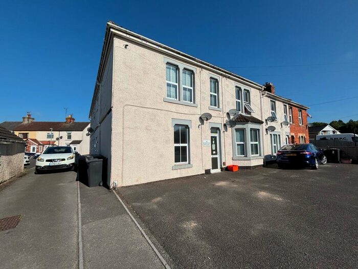 1 Bedroom Flat To Rent In Swindon Road, Stratton St. Margaret, Swindon, SN3