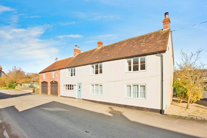 4 Bedroom Detached House For Sale In Hazelbury Bryan, Sturminster Newton, DT10