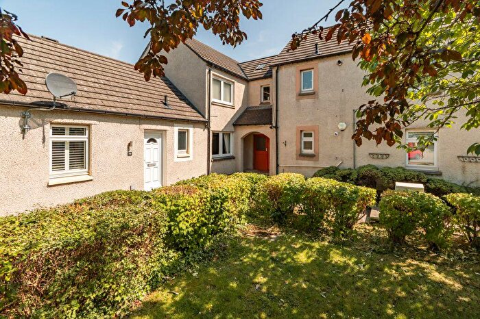 2 Bedroom Flat For Sale In / South Gyle Mains, Edinburgh, EH12