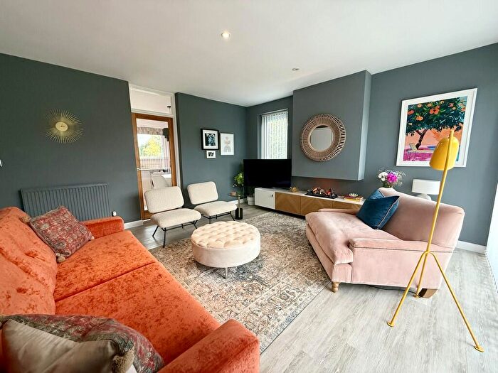 2 Bedroom Apartment To Rent In Town Lane, Rockingham, S61