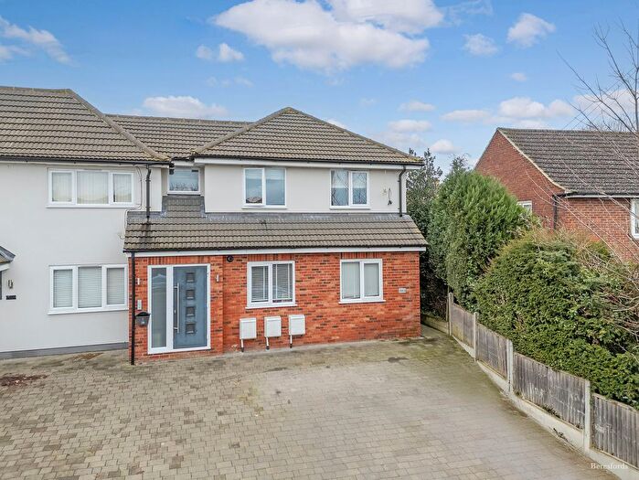 1 Bedroom Flat For Sale In Gatwick View, Billericay, CM12