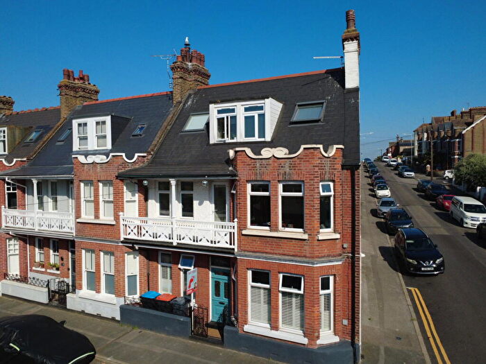 5 Bedroom End Of Terrace House For Sale In Truro Road, Ramsgate, CT11