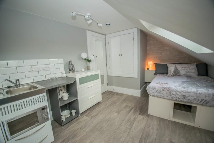 1 Bedroom Studio To Rent In Harcourt Street, Luton, LU1