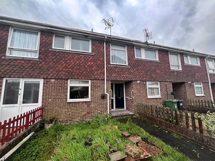 3 Bedroom Terraced House For Sale In Bankside, Rye, TN31