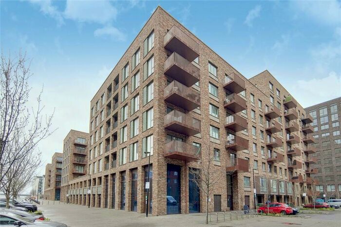 3 Bedroom Apartment To Rent In Shackleton Way, London, E16