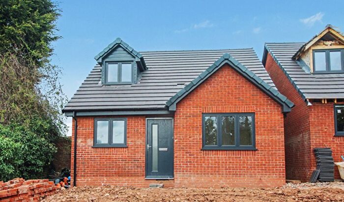 3 Bedroom Bungalow For Sale In Corngreaves Road, Cradley Heath, B64