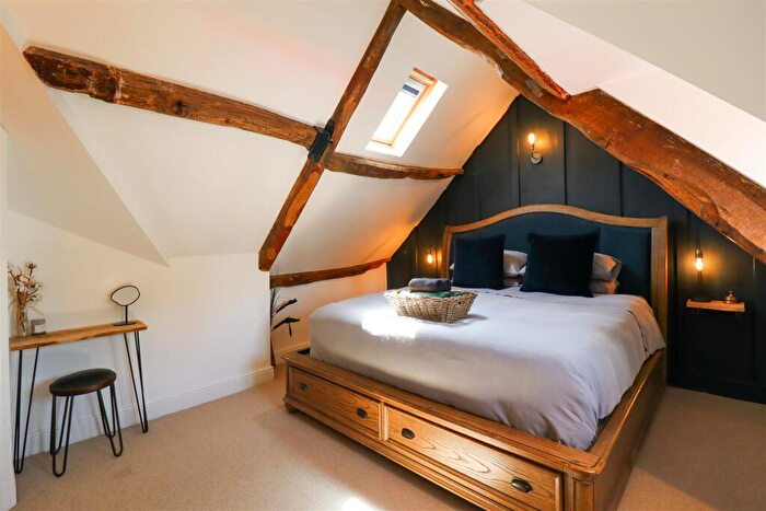 1 Bedroom Terraced House For Sale In Albion Street, Chipping Norton, OX7