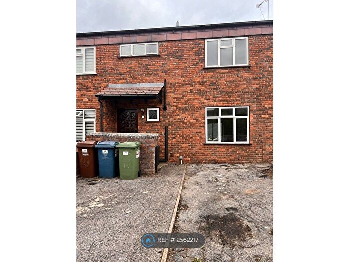 3 Bedroom Terraced House To Rent In Jubilee Close, Pinner, HA5