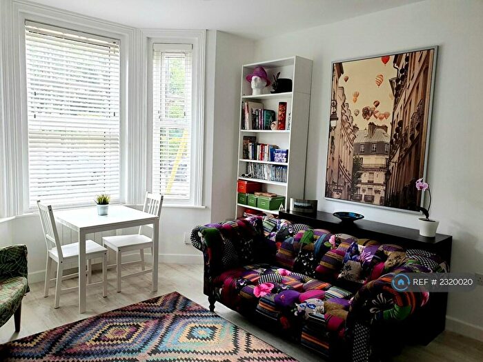 1 Bedroom Flat To Rent In Fairfield, Christchurch, BH23