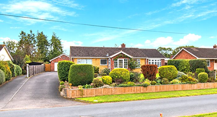 2 Bedroom Bungalow For Sale In Naunton, Upton Upon Severn, WR8
