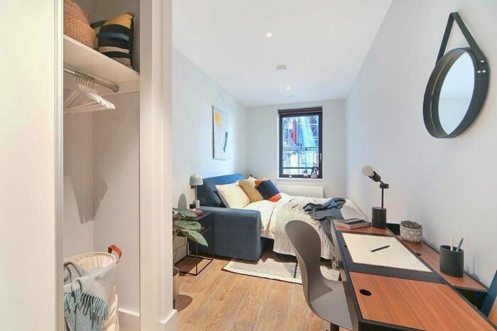 3 Bedroom Flat To Rent In Park Lane, Wembley, HA9