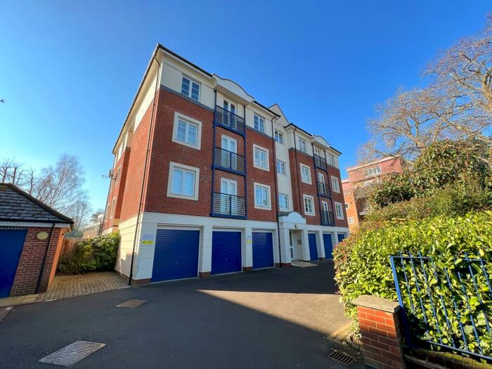 2 Bedroom Apartment To Rent In London Road, Beech Court, RH19